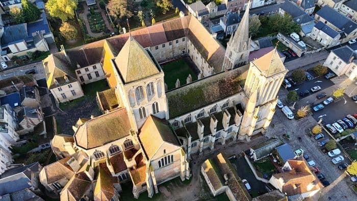 Visite guidée : les secrets du système de chauffage de l'abbaye