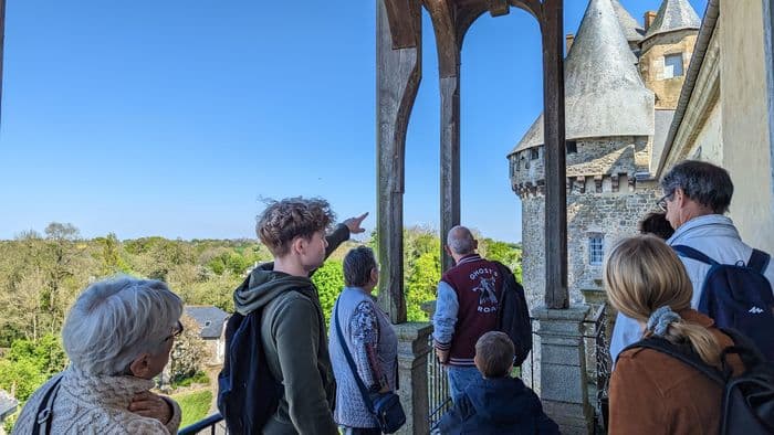 Visite guidée des extérieurs et terrasse nord du château de Châteaugiron