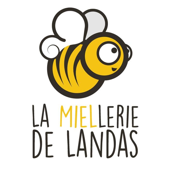 Porte "entre"ouverte de la miellerie