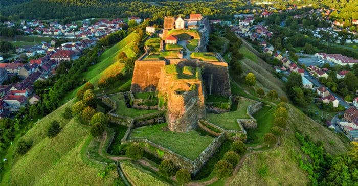 Visite audio-guidée de la forteresse assiégée