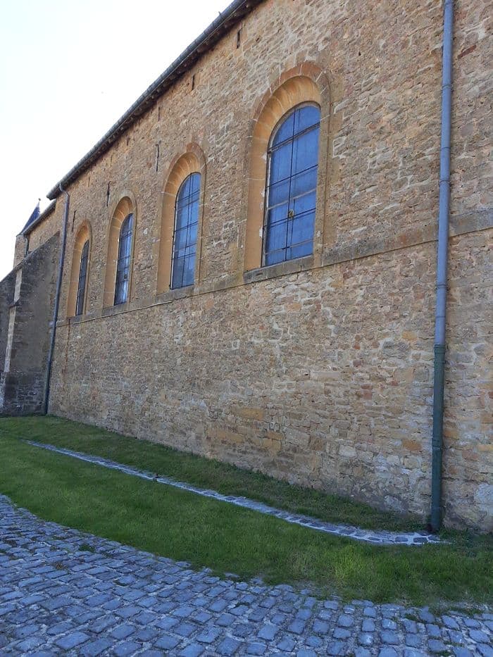 Visite guidée d'une église fortifiée