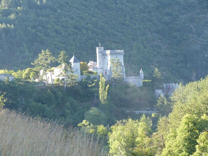 Visite guidée dans les Baronnies en Drôme Provençale : le Château d'Aulan