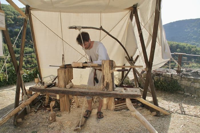 Les Bâtisseurs médiévaux