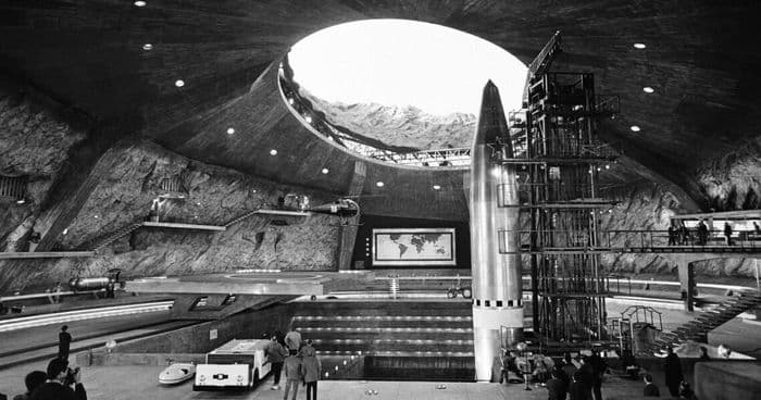 Ciné-conférence : Les décors de James Bond - Architecture, modernité et destruction