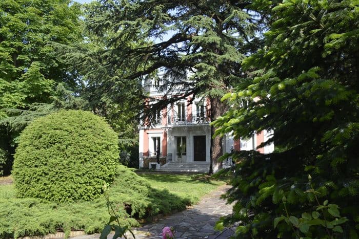 Visite de la Villa des roses