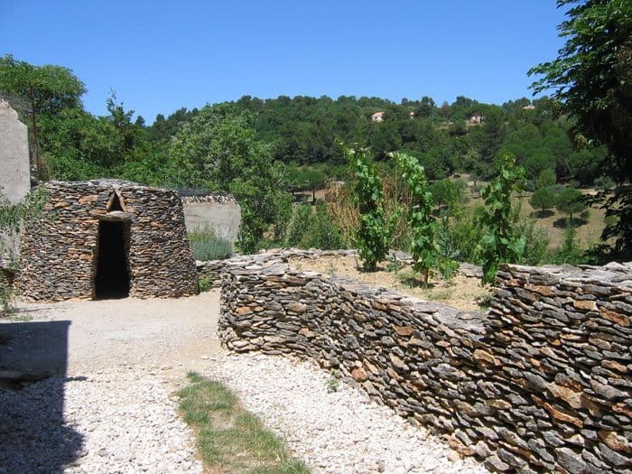 Visite commentée de l'espace pierre sèche et de l'église Sainte-Marie