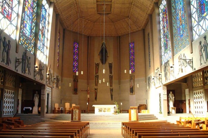 Visite commentée de l'église Sainte-Thérèse-de-l’Enfant-Jésus