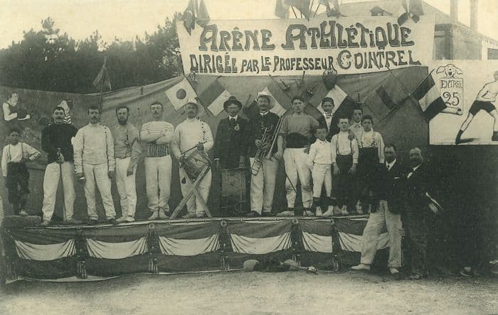 Exposition : le sport entre en scène