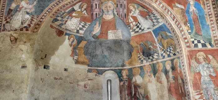 Chapelle romane St Thomas de Pastureccia, fresques remarquables,scène unique de l'enfer de Dante.