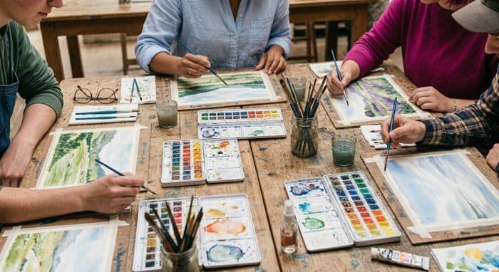 Atelier nomade "Carnet de voyage", aquarelle et fusain dans le site Saint-Paul