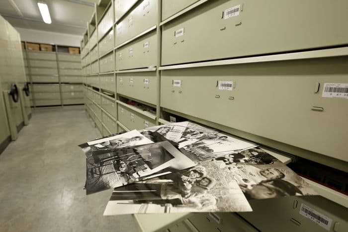 Visite des archives photographiques Sygma