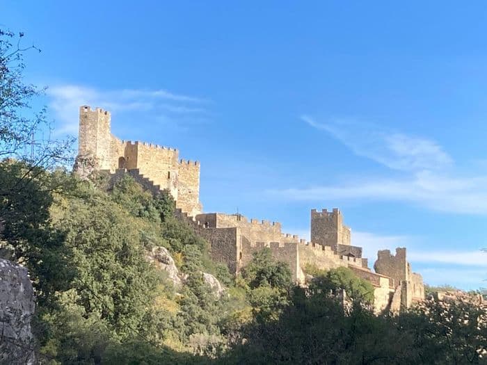 Visite commentée du village médiéval restauré de Saint-Montan et de ses deux châteaux