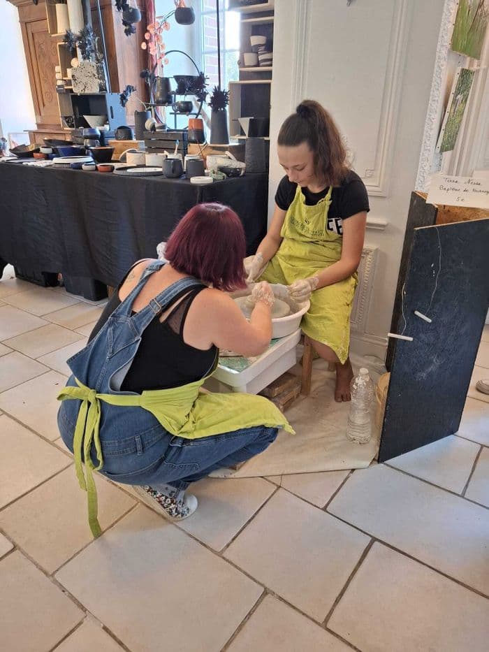 Expositions et démonstrations : ateliers avec des artisans