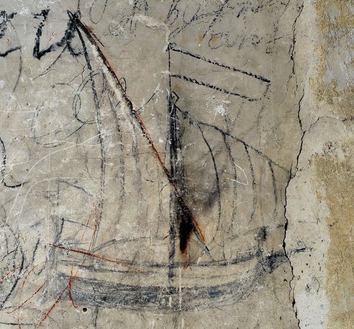 Visites commentées de la tribune aux graffitis
