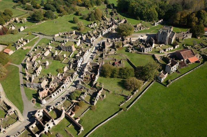 Visite du chantier du village martyr d’Oradour-sur-Glane