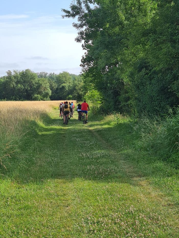Visite guidée à vélo sur l'ancien sentier de halage le long de la Baïse