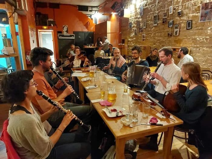 Boeuf musiques des Balkans