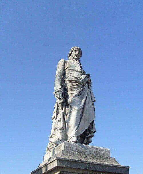 Présentation et analyse de la statue de Ladoucette à Gap