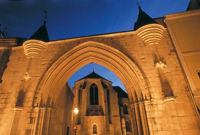 Visite guidée de la Cathédrale Saint-spire