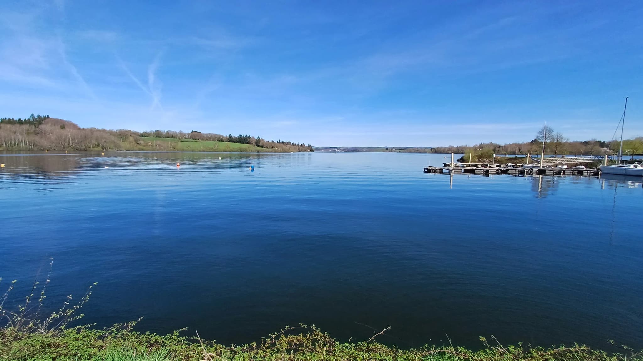 à 10 mns en voiture du lac de Pareloup