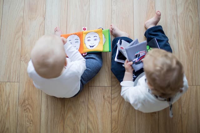 parentipacek-children-4624899_640.jpg