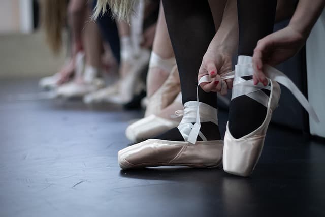 familyschaffner-dancers-7731738_640.jpg