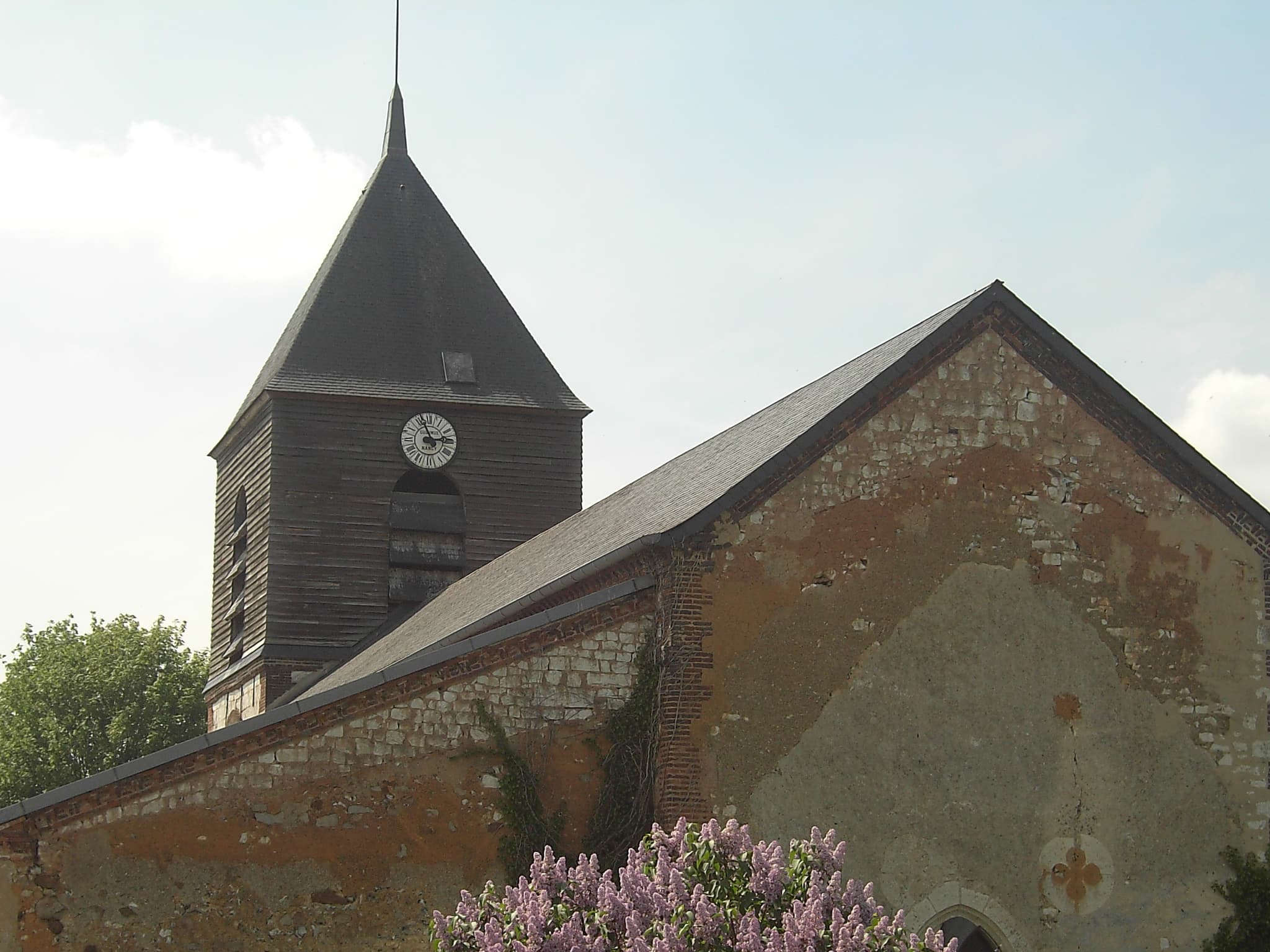 église de Pâlis.JPG