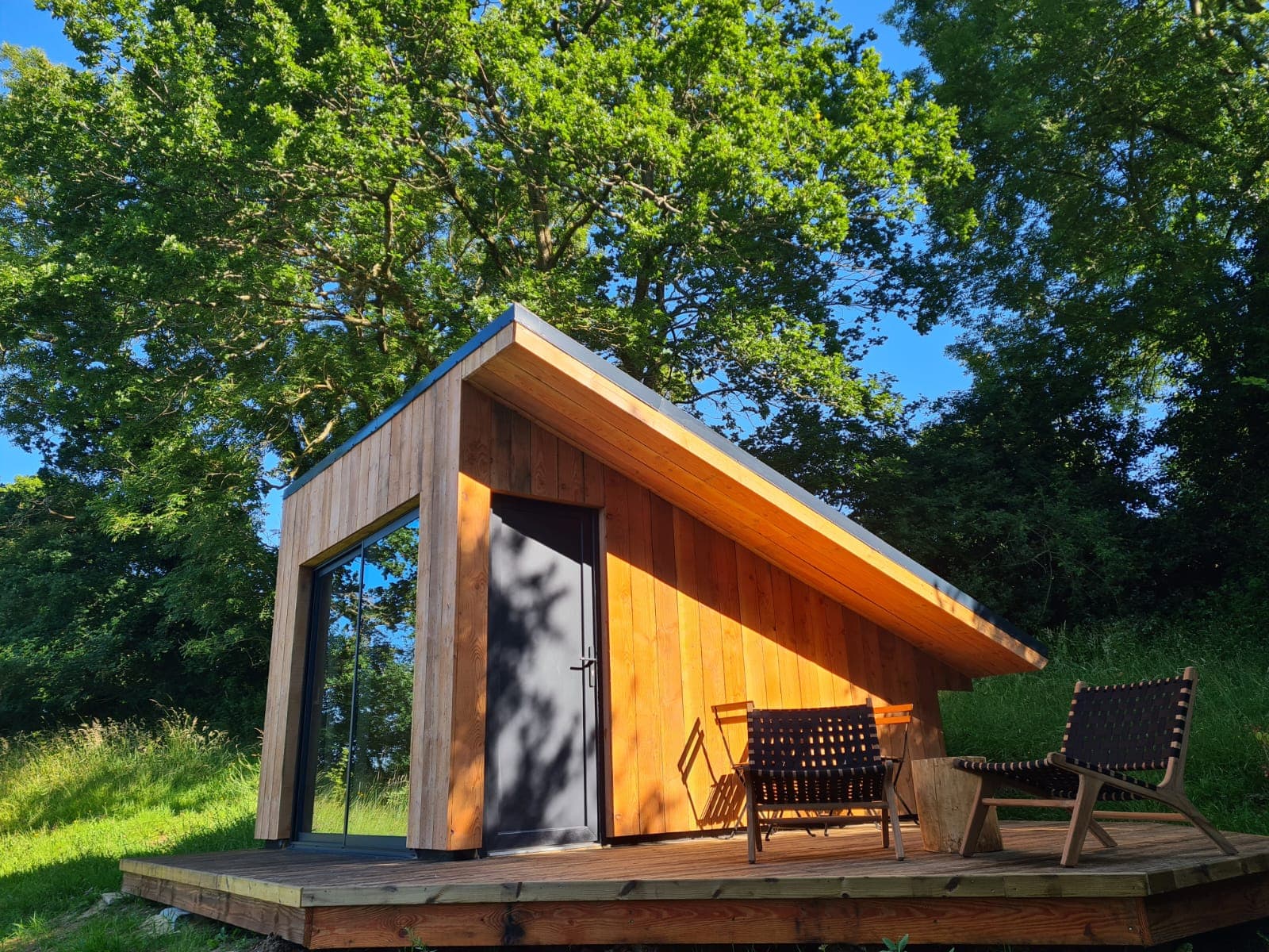 Photo cabane extérieure