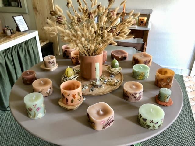 vicq-sur-mer-visite-atelier-bougies-fleurs-0