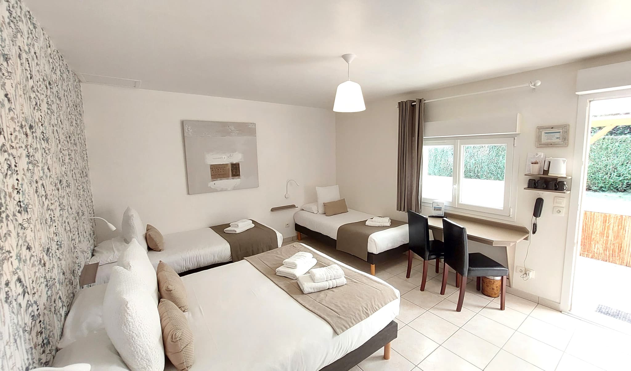 Chambre quarduple confort