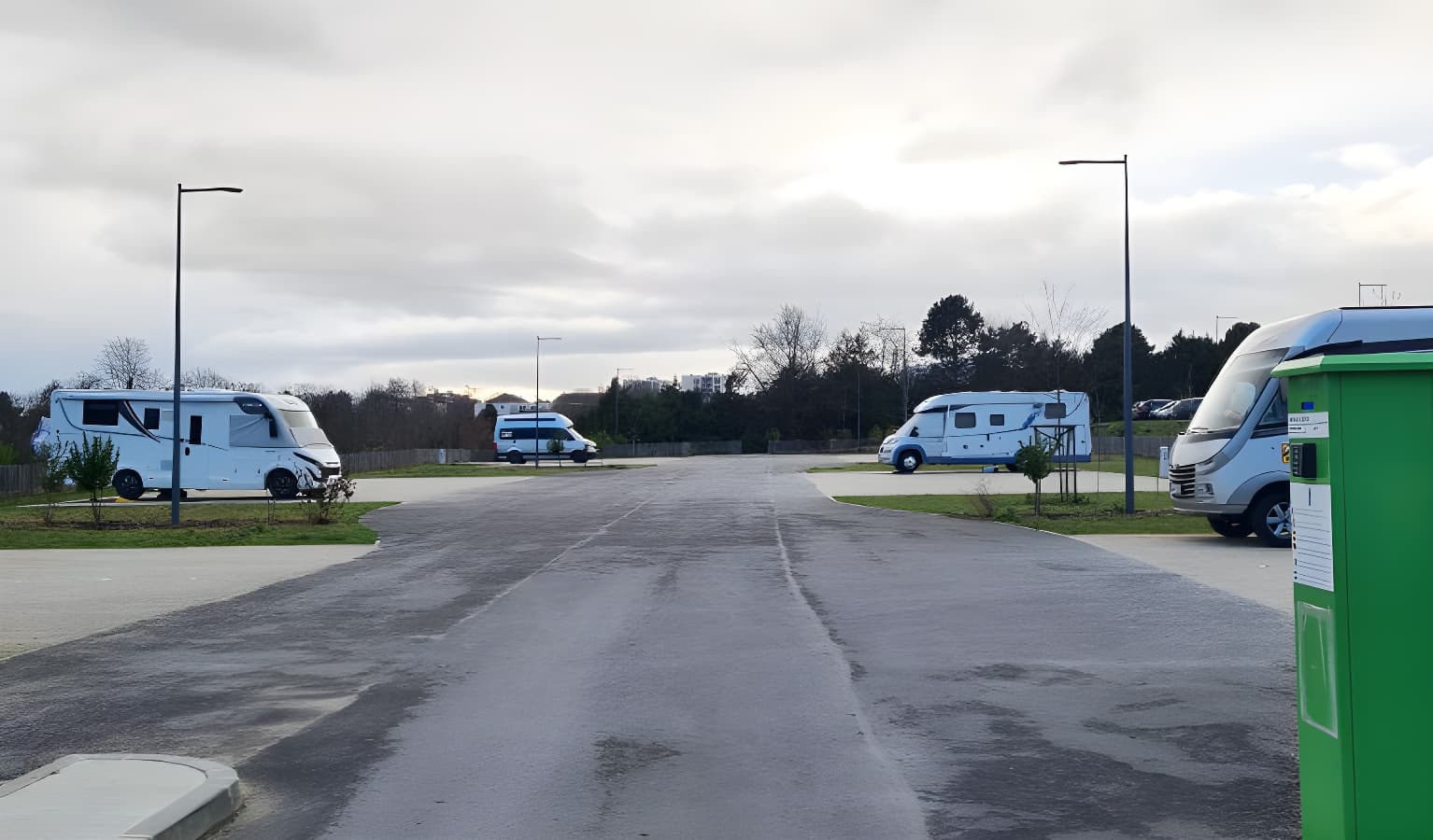 14-calvados-caen-aire-campingcarpark-tourisme