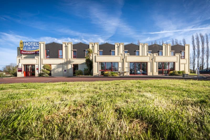2-HOTEL LE SAINTE MERE