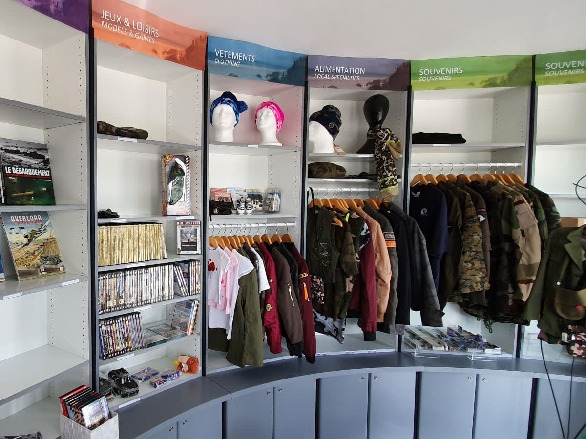 Boutique Souvenirs @StationRadar44 Douvres-la-Délivrande