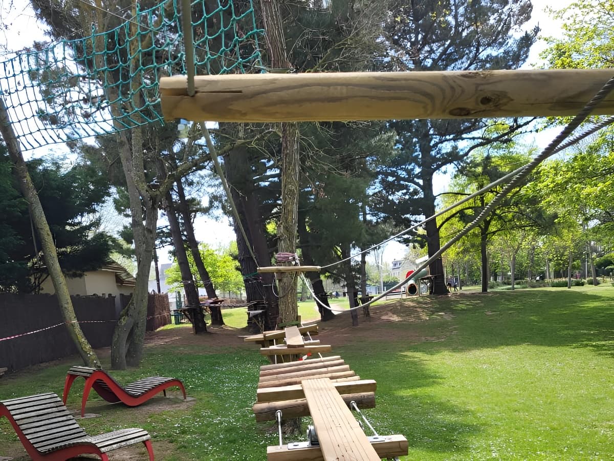 Parcours accrobranche "O' fil des branches"