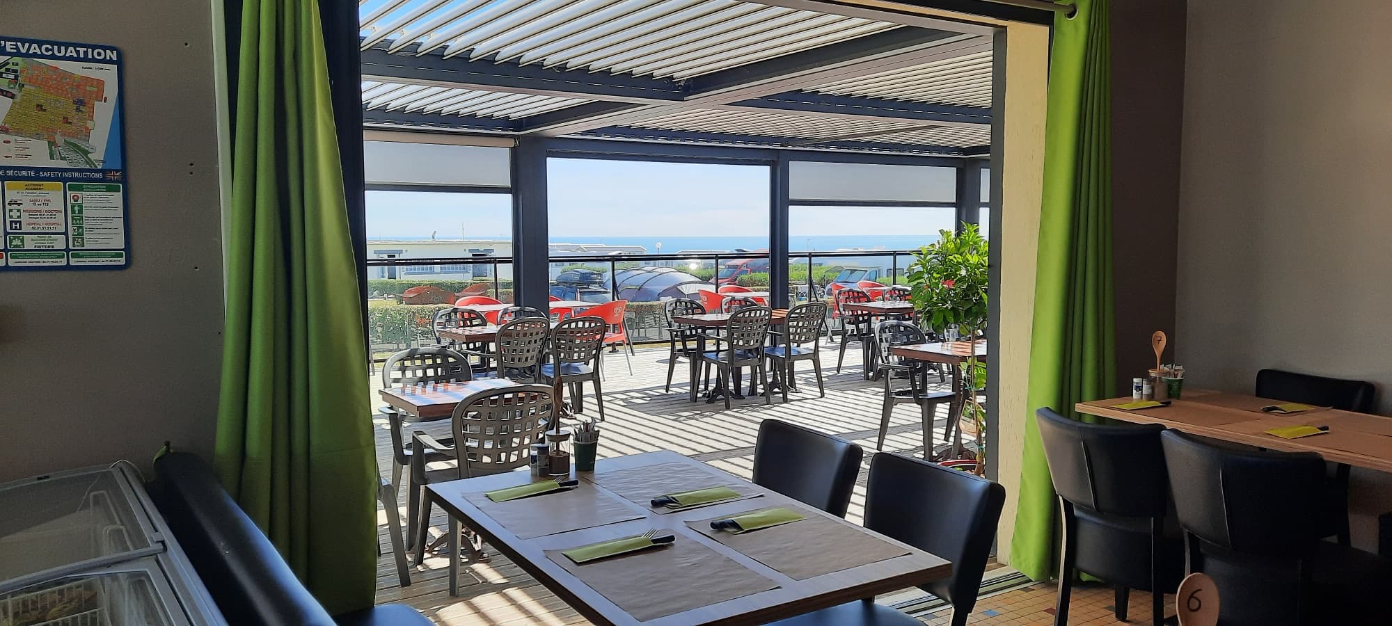 Camping omaha beach - restaurant