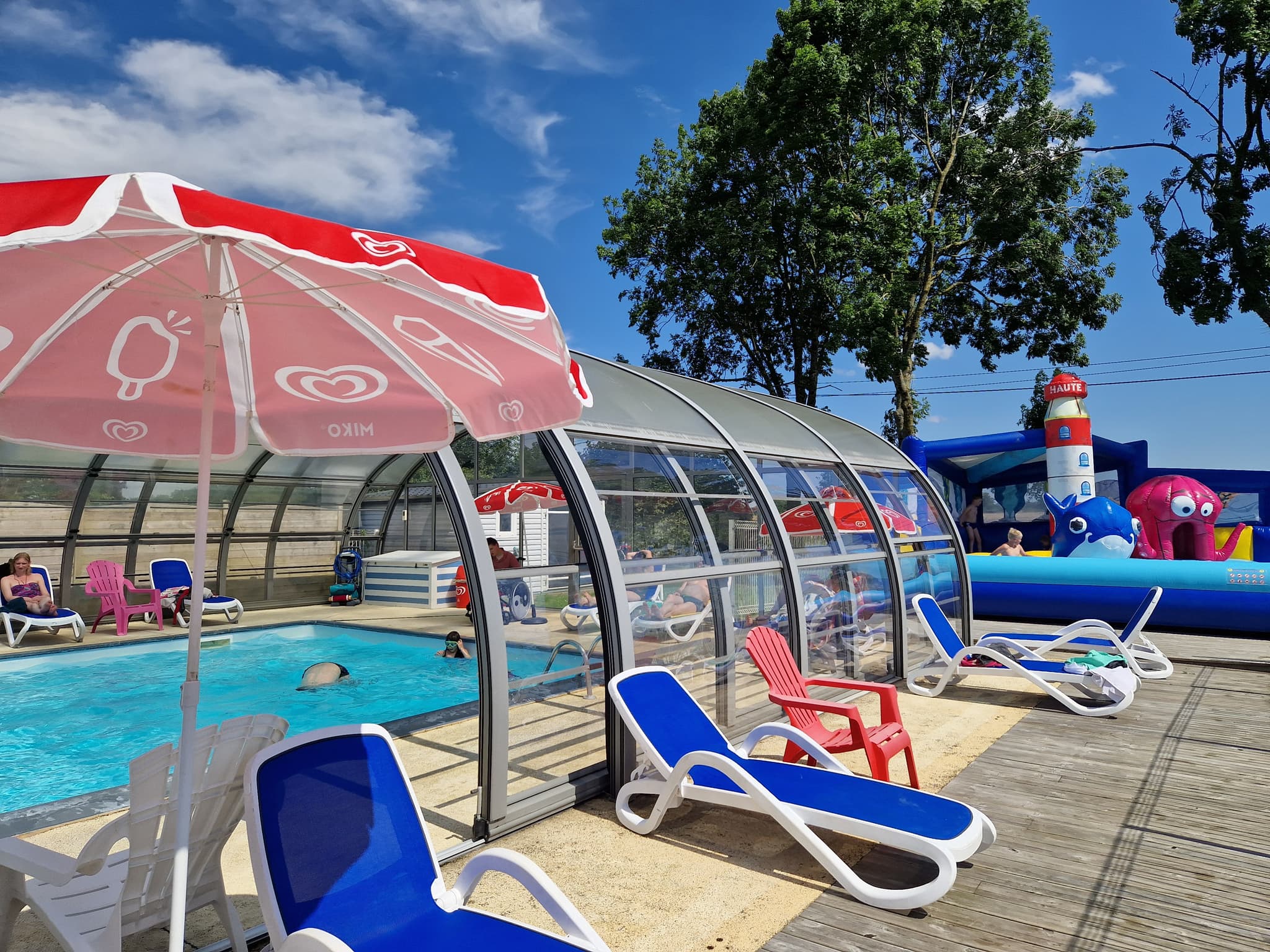 Piscine Camping Le Clos de Balleroy