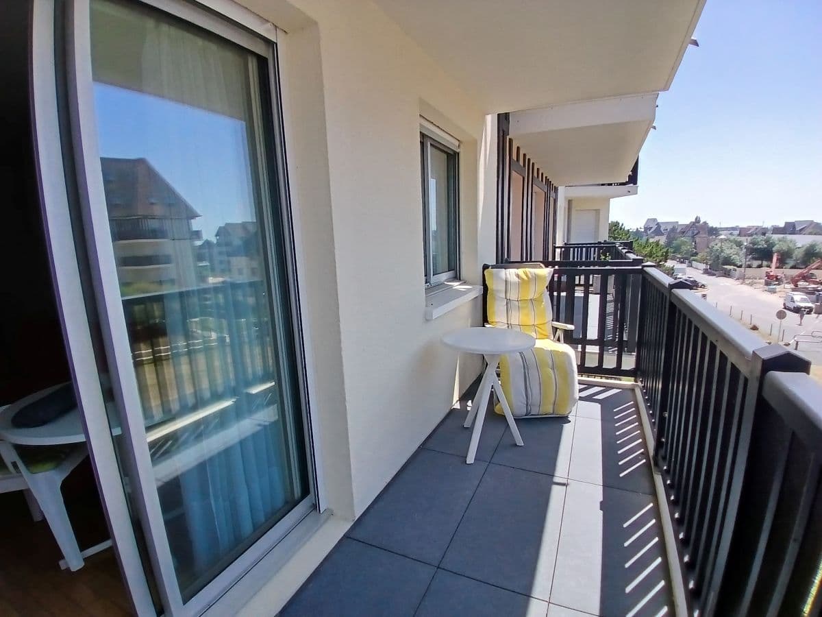 Balcon exposé ouest