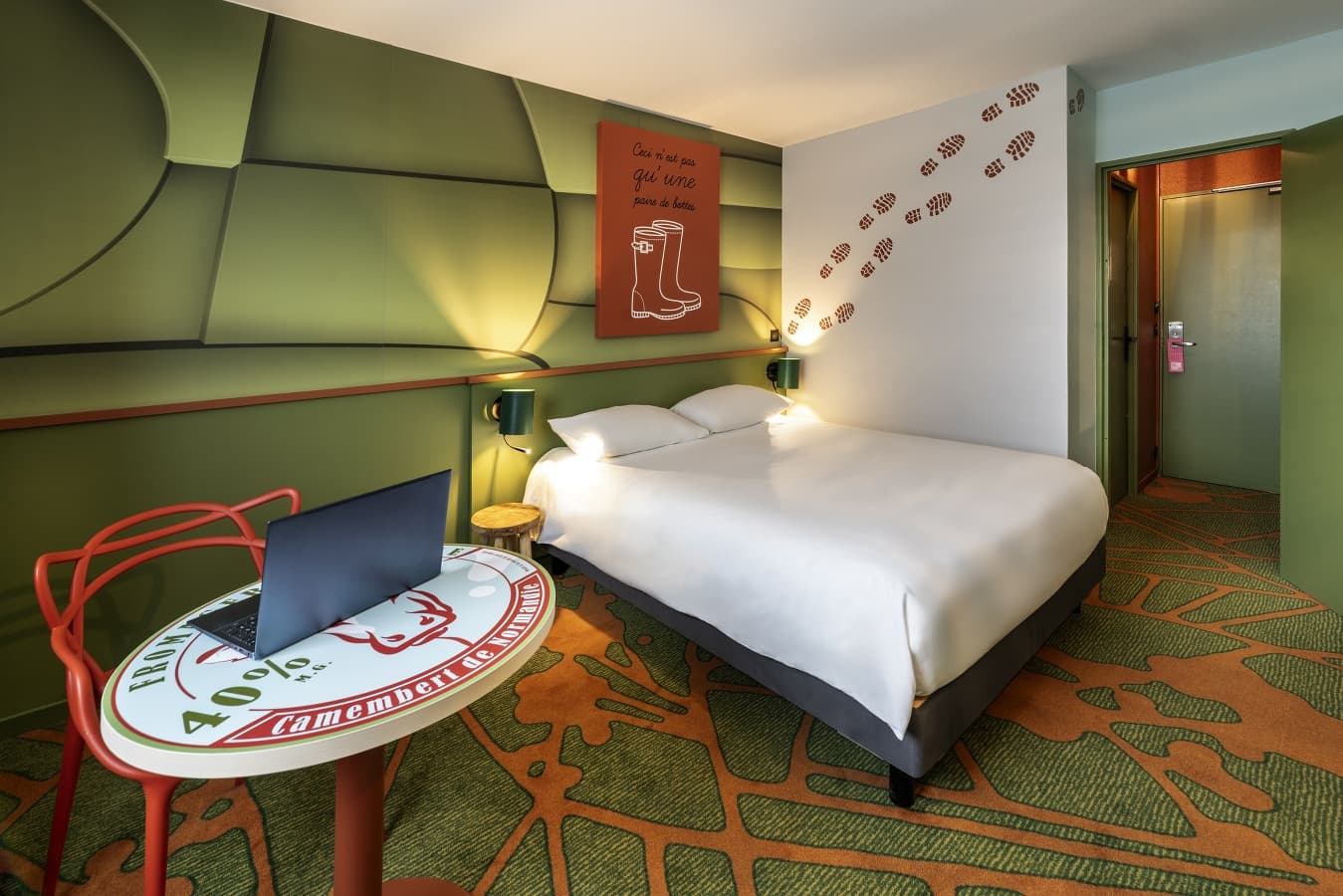 chambre grand lit ibis styles Lisieux Normandie