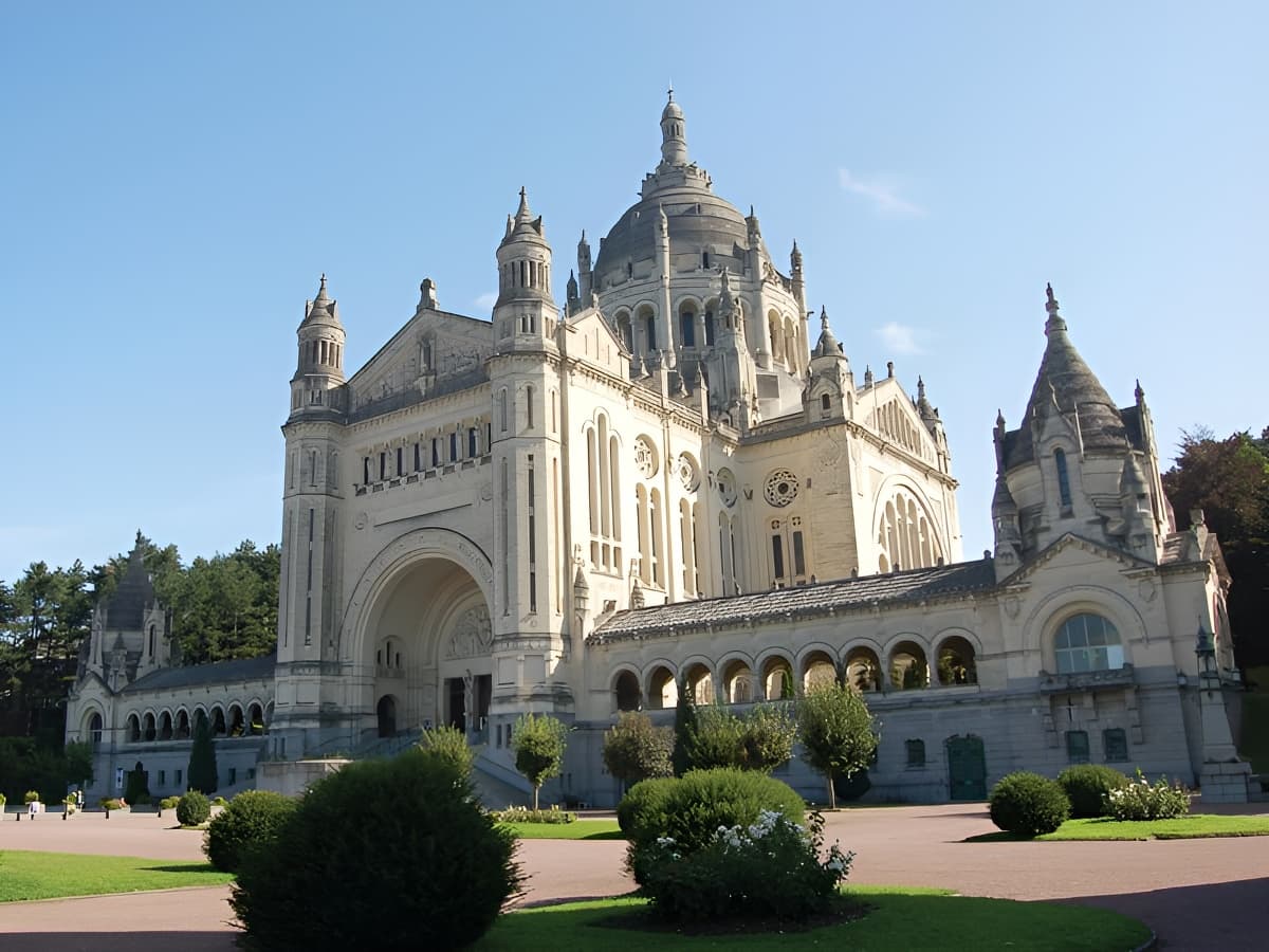 Basilique Sainte Therese - Lisieux