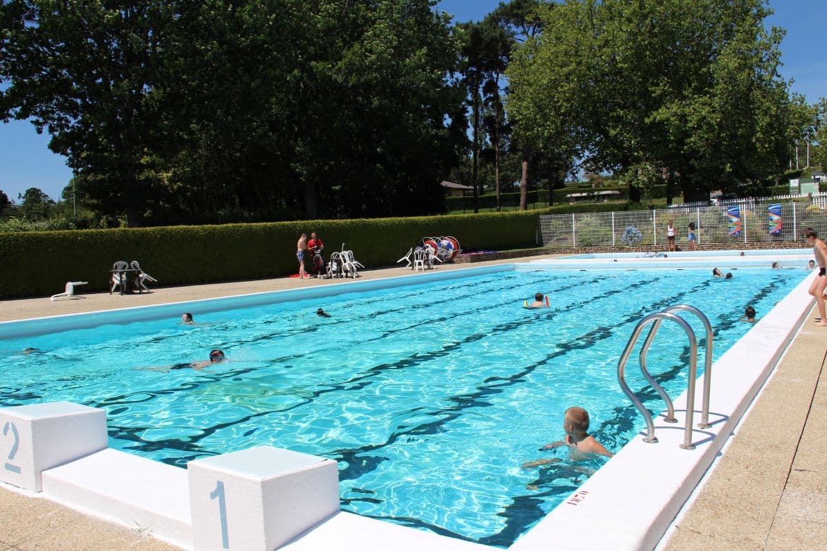 Brecey_piscine1