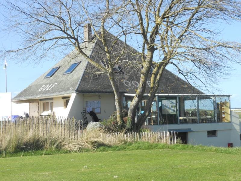 Bréhal_Golf_vue du club