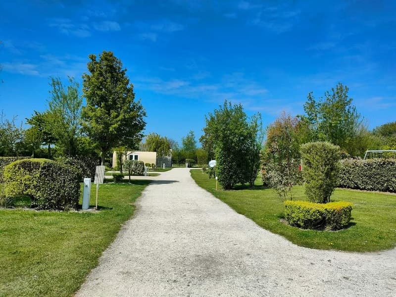 CAMPINGBAIEDESVEYS2 (1)