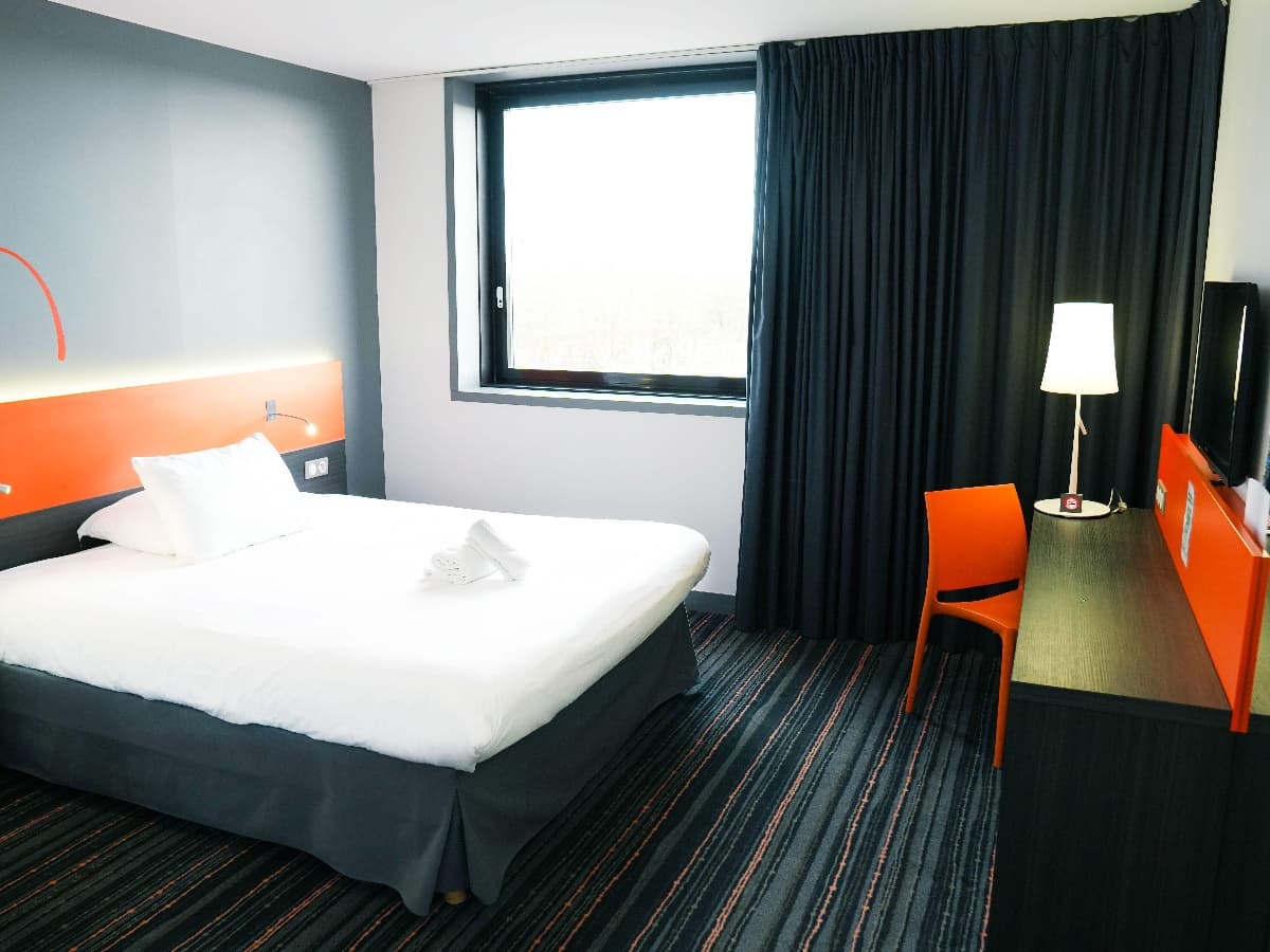 hotel-ibis-styles-caen-chambre