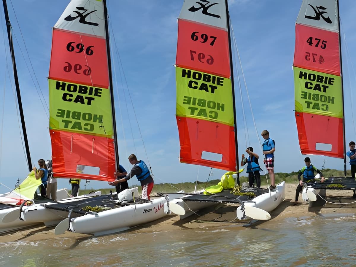 Catamaran - Dives sur Mer