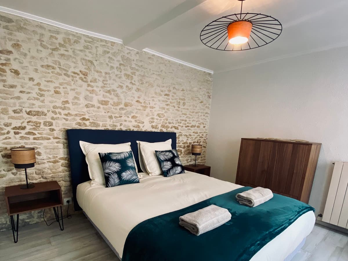 Chambre-deux-le-maroni-courseulles
