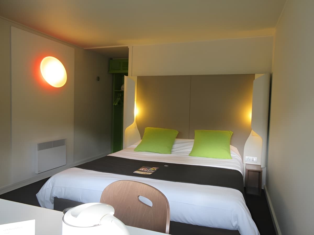 Chambre double - Campanile Bayeux
