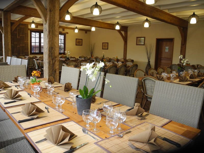 Champrépus_Restaurant Le Sumatra_salle interieure
