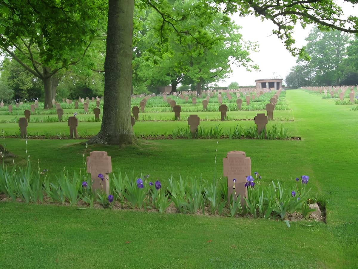 Cimetière allemand Saint Desir
