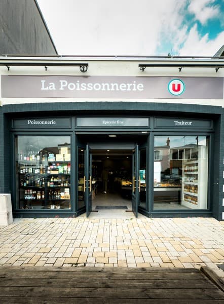 Commerce - Agon-Coutainvile - Poissonerie U (1)