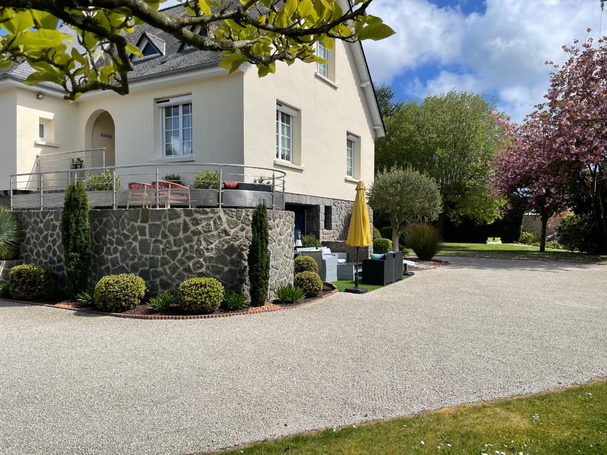 Côté droit du jardin